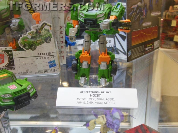 Transformers=botcon 2013 Generatations Prime Paltinum  (96 of 424)